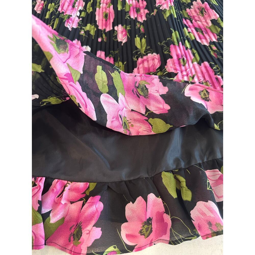 Sunny Leigh Women’s Pleated Floral Skirt Black Pink Large Feminine Garden Party - Picture 4 of 9